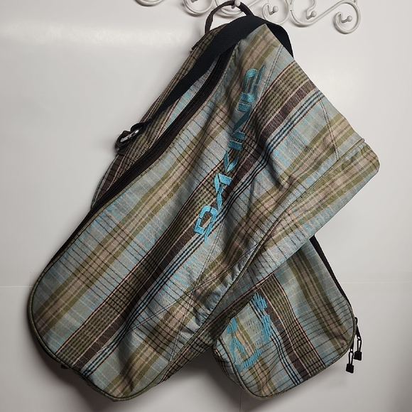 Dakine Vintage RARE Blue & Green Plaid Snowboard Bag